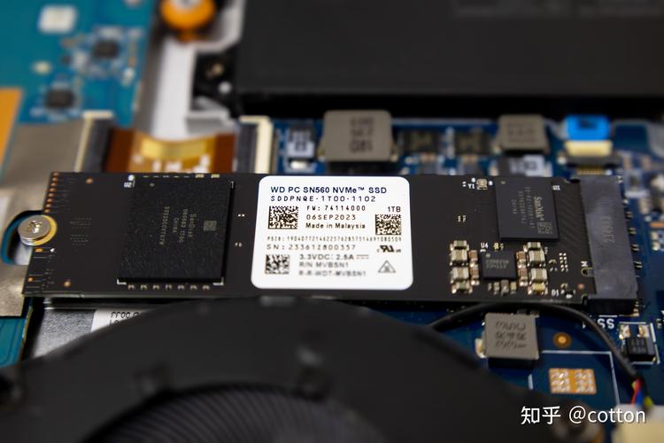 2025款15寸macbookpro拆机