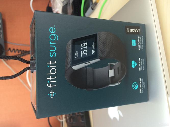 fitbit surge智能手表