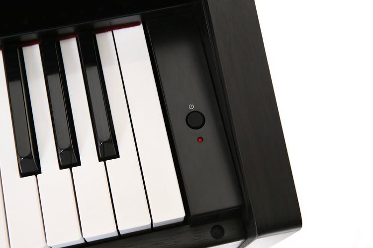 the one智能钢琴logo