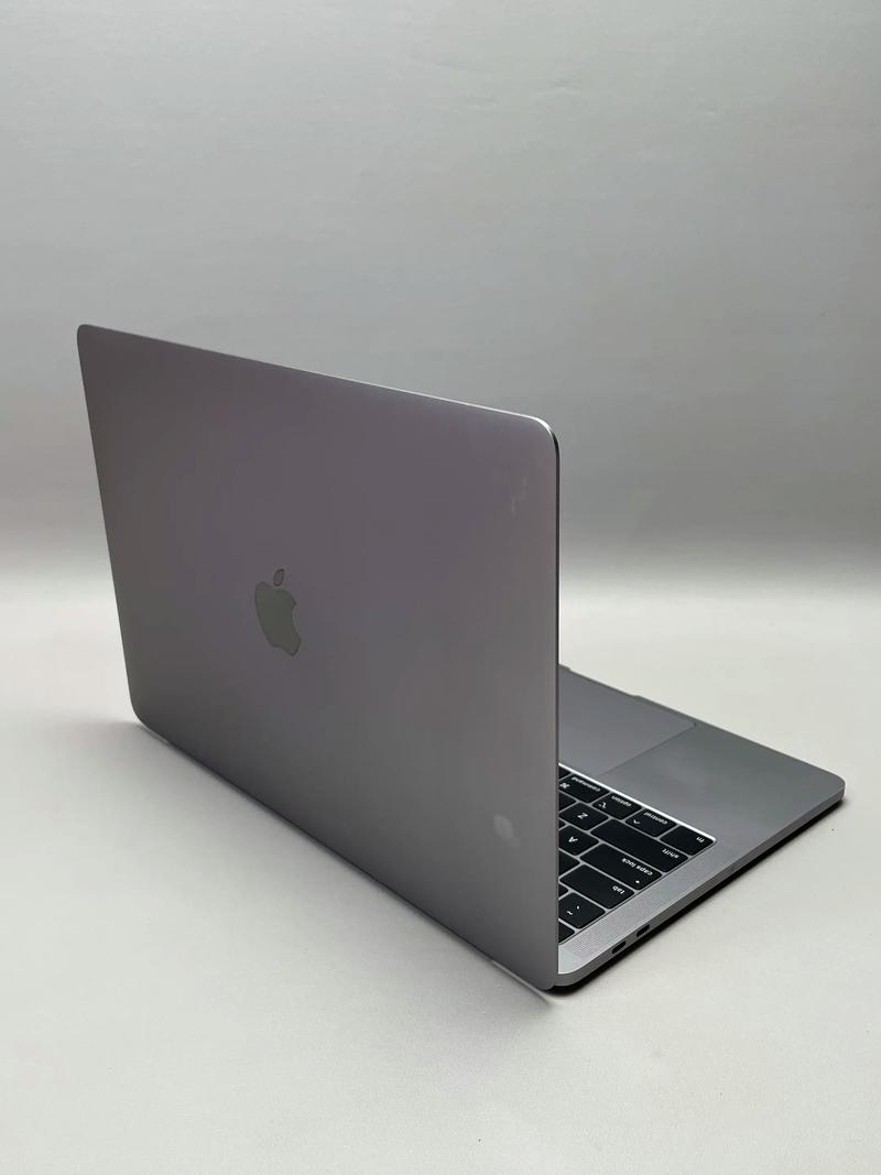 macbook 13 2025 参数