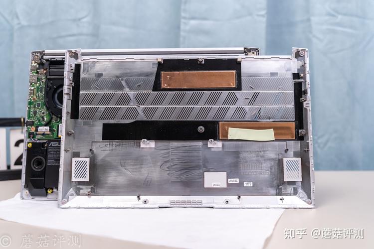 macbook pro 15.4 拆机