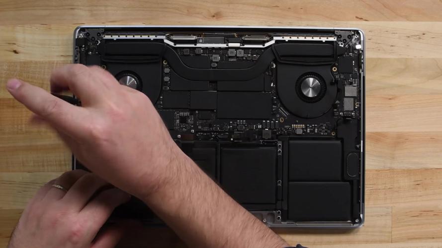 macbook pro 990拆机图