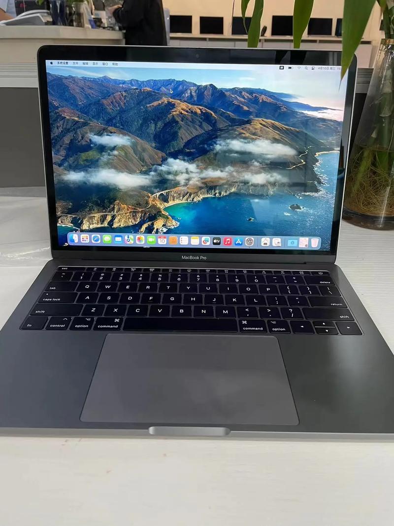 macbook pro 17 参数