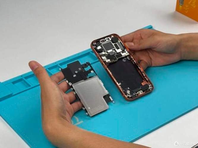 17款macbookpro拆机图解