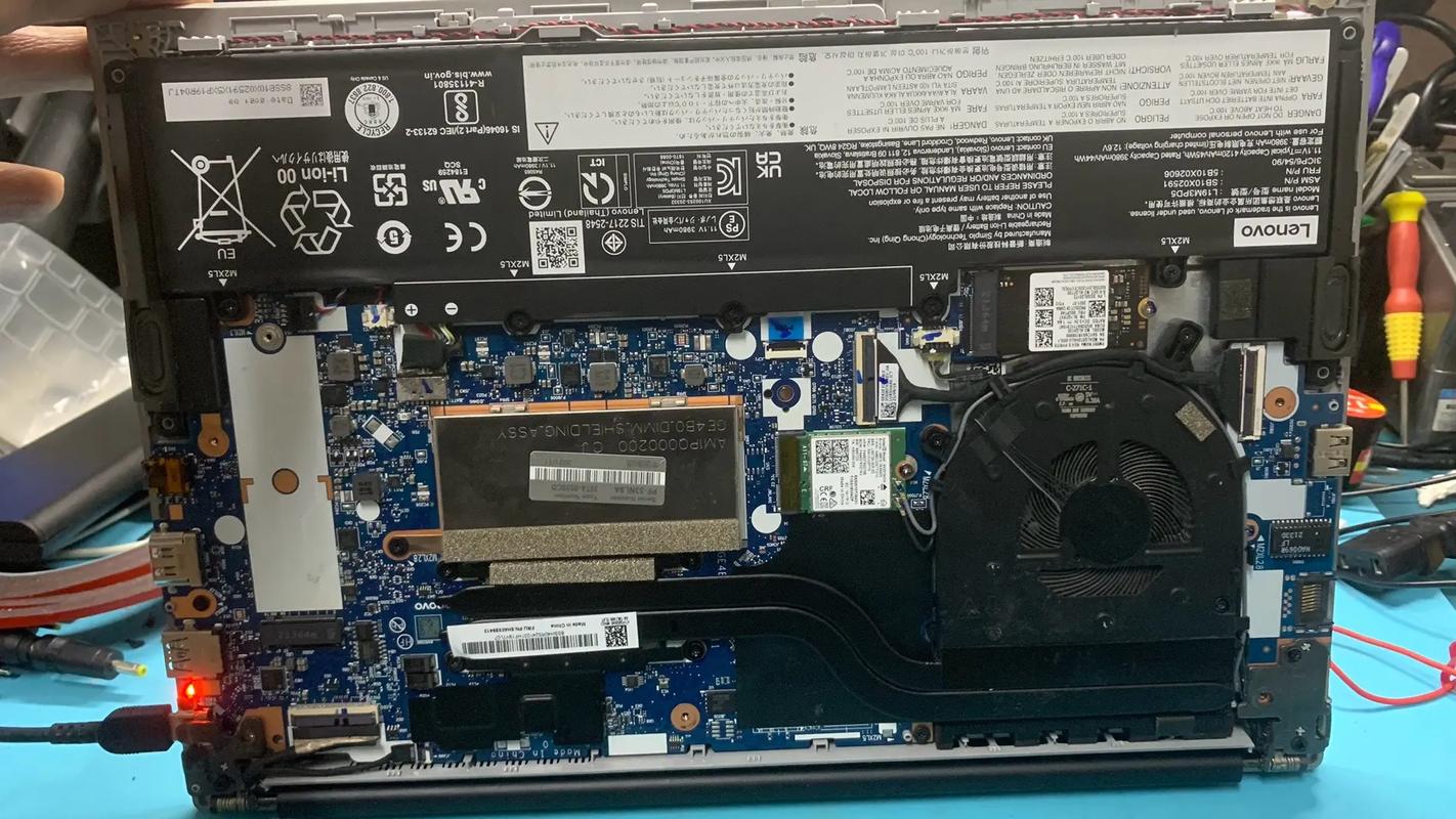 thinkpad e40的拆机教程