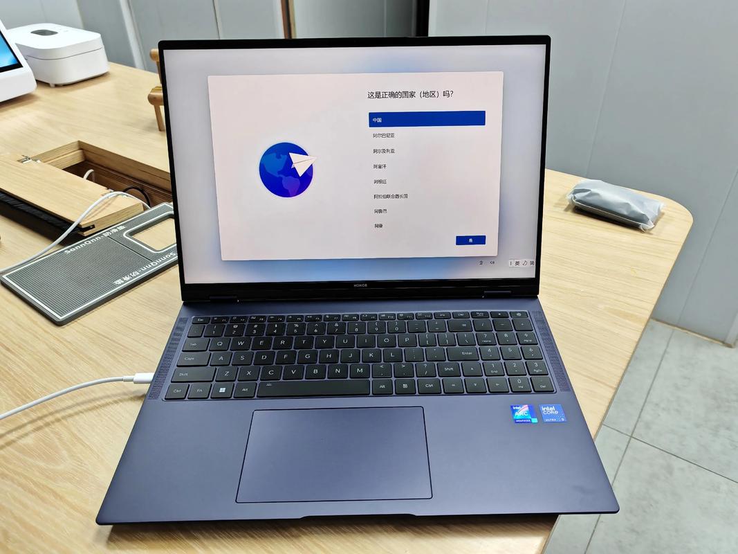 荣耀majicbook屏幕参数