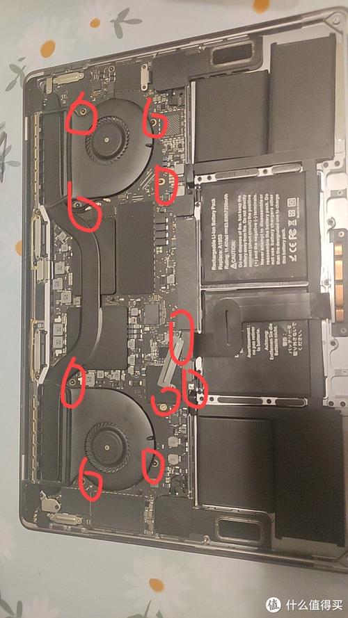 苹果17macbookpro拆机