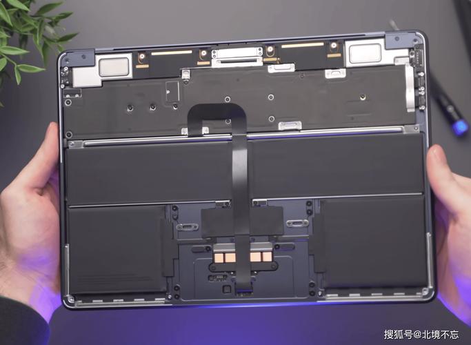 2025款 mac air 拆机