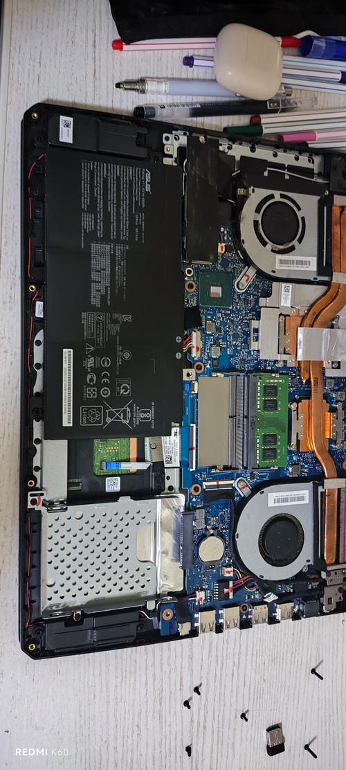 华硕(asus)飞行堡垒 拆机