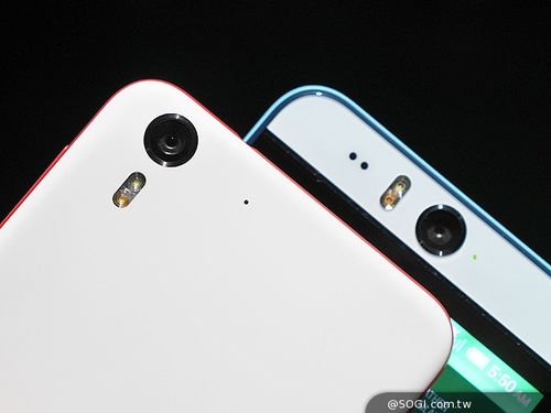 htc desire eye拆机