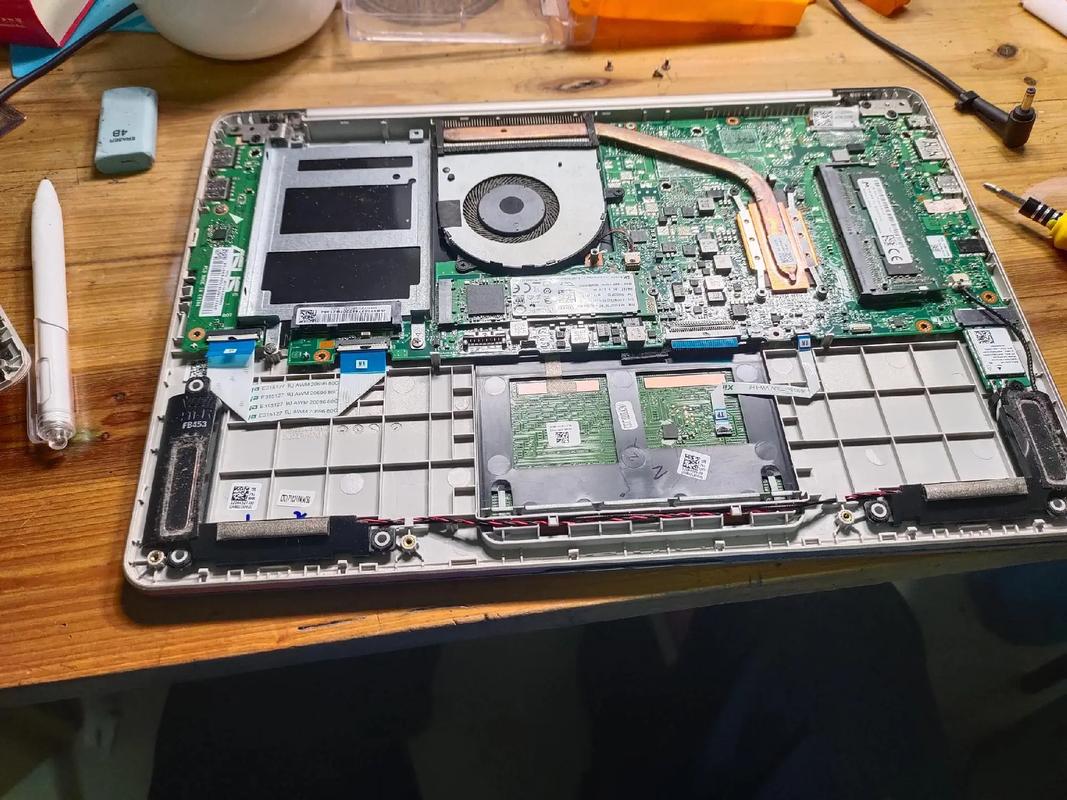 华硕vivopc vm60 拆机