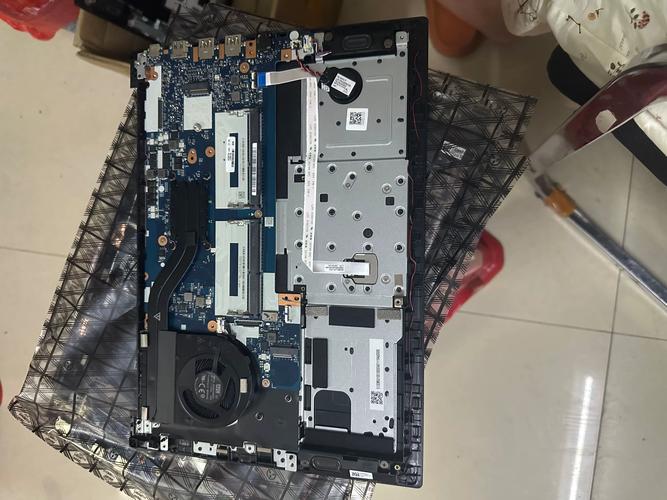 thinkpad e585拆机