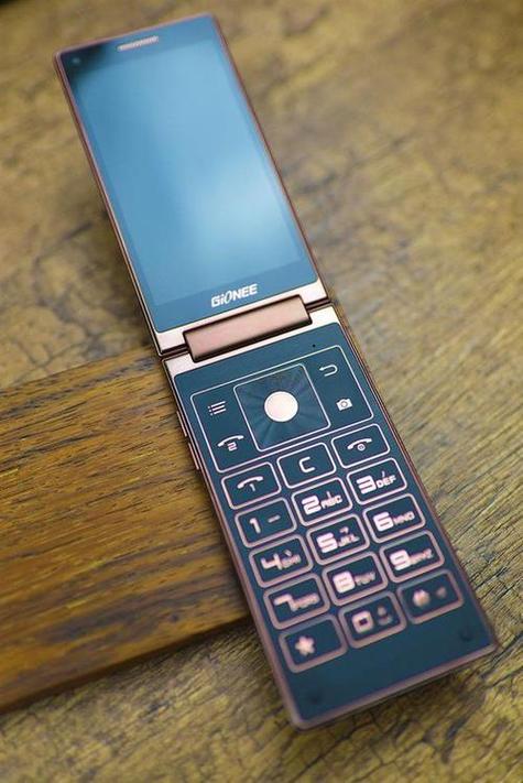 金立电信翻盖智能手机