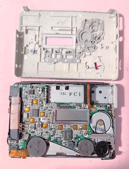 索尼XPERIA 8332拆机