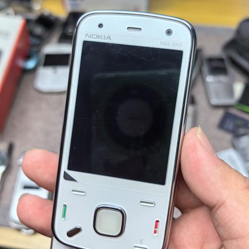 诺基亚的智能机耐摔吗