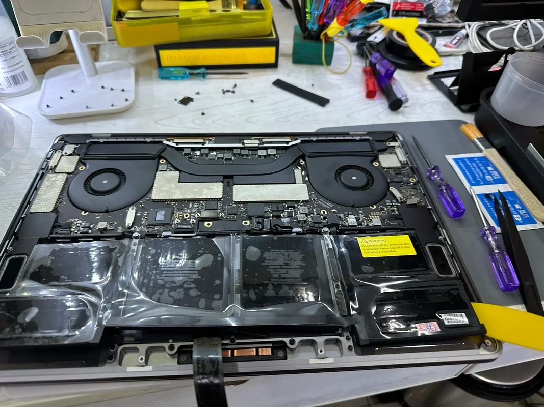 MacBook pro内存拆机