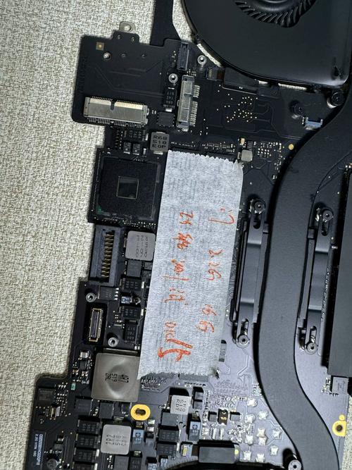 macbookmini拆机图解