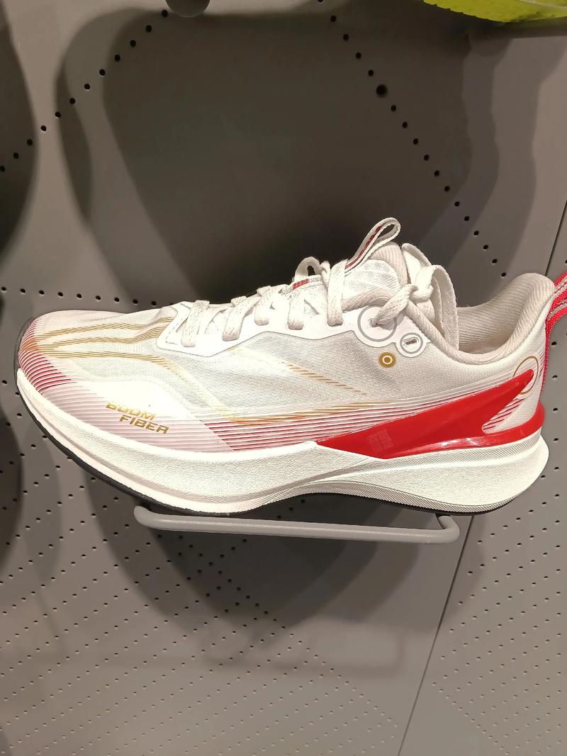 李宁赤兔智能跑鞋价格