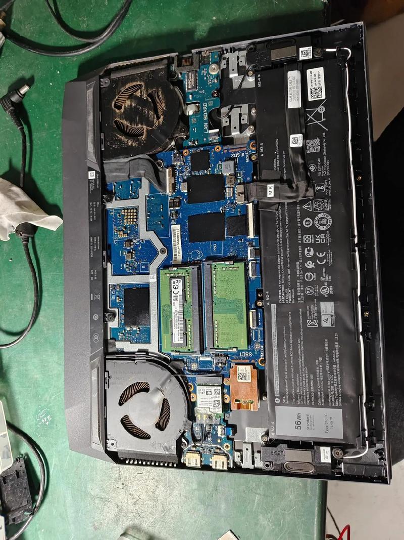 戴尔 15PR-5745B拆机