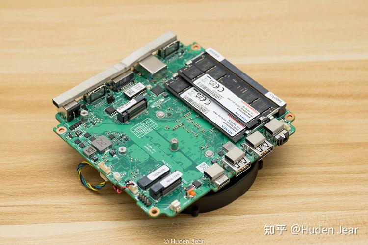 venue8 7840拆机图